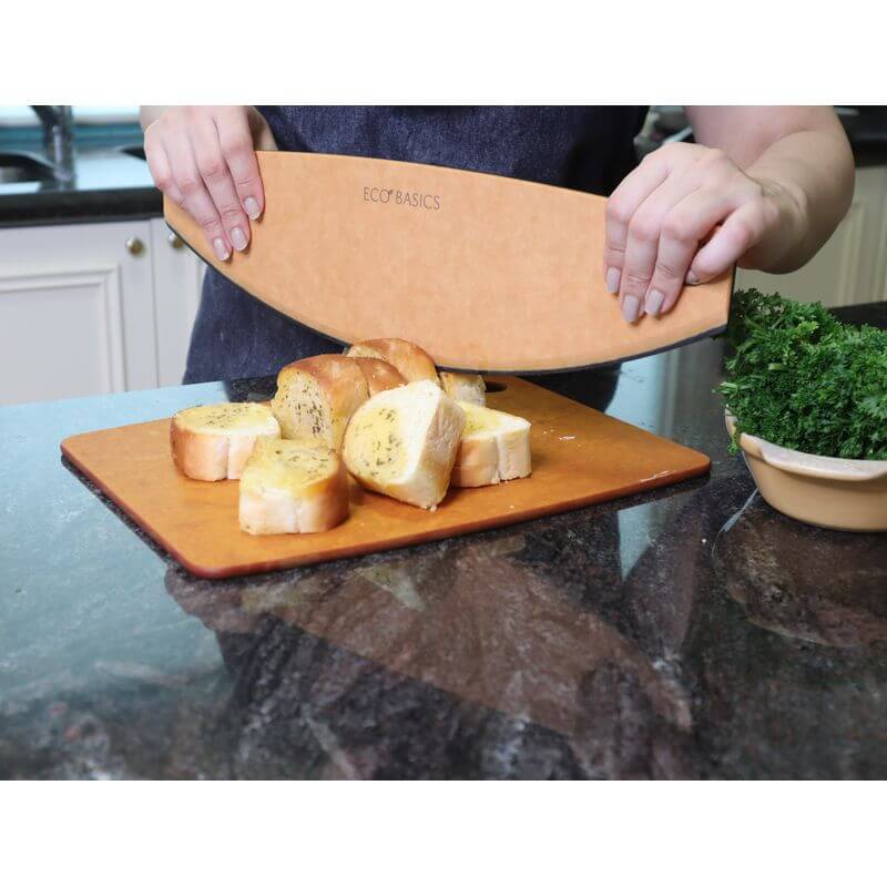 Eco Basics Pizza Cutter Natural - KITCHEN - Accessories and Gadgets - Soko and Co